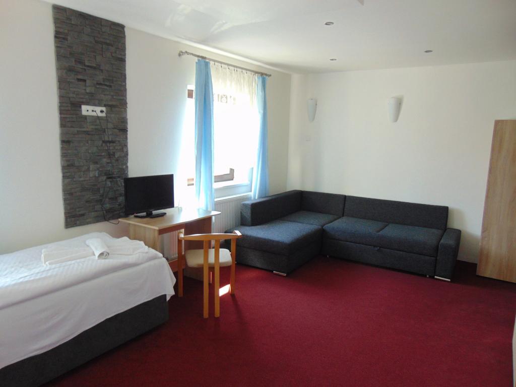 Hotel Isora Ostrava Exterior photo